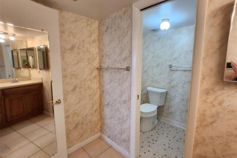 Copropriété à vendre à Saint Pete Beach, Floride: 2 chambres, 126.81 m2 № 1786729 - photo 13