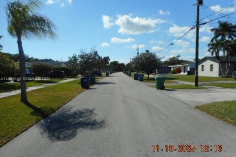 Купить виллу или дом в Катлер-Бей, Флорида 3 спальни, 223.34м2, № 2002634 - фото 22