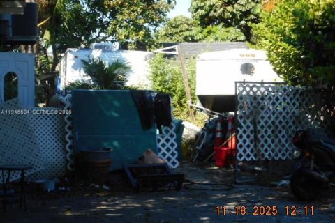 Casa en venta en Cutler Bay, Florida, 3 dormitorios, 223.34 m2 № 2002634 - foto 2