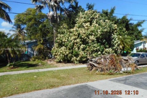 Casa en venta en Cutler Bay, Florida, 3 dormitorios, 223.34 m2 № 2002634 - foto 20