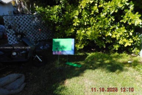 Casa en venta en Cutler Bay, Florida, 3 dormitorios, 223.34 m2 № 2002634 - foto 15