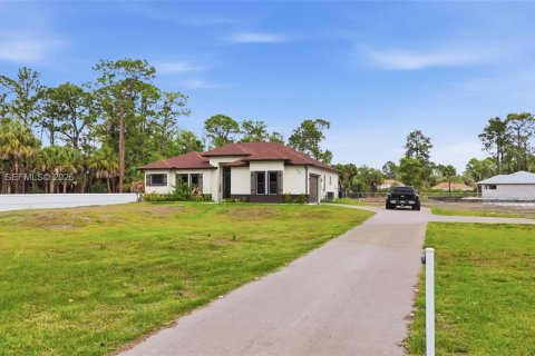 House in Naples, Florida 3 bedrooms № 2057352 - photo 8