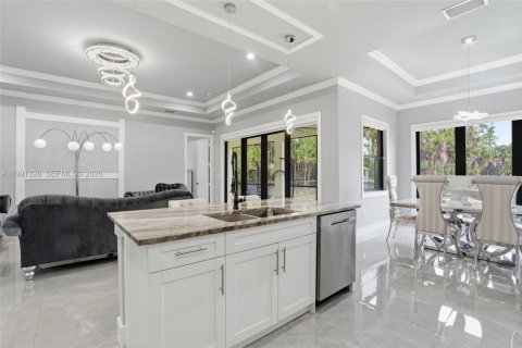 House in Naples, Florida 3 bedrooms № 2057352 - photo 26