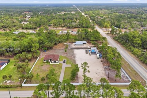 House in Naples, Florida 3 bedrooms № 2057352 - photo 11