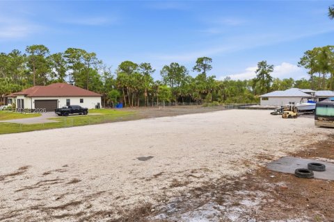 House in Naples, Florida 3 bedrooms № 2057352 - photo 9