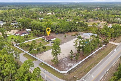 House in Naples, Florida 3 bedrooms № 2057352 - photo 13