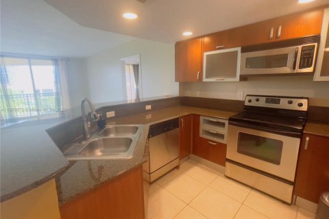 Copropriété à vendre à Hallandale Beach, Floride: 2 chambres, 106.84 m2 № 1945701 - photo 3