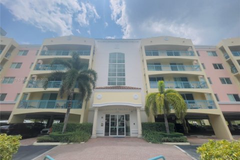 Copropriété à vendre à Hallandale Beach, Floride: 2 chambres, 106.84 m2 № 1945701 - photo 1