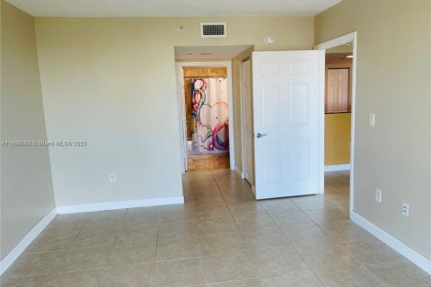 Copropriété à vendre à Hallandale Beach, Floride: 2 chambres, 106.84 m2 № 1945701 - photo 7