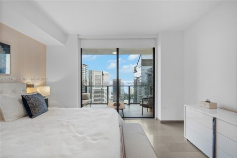 Condominio en alquiler en Miami, Florida, 1 dormitorio, 92.62 m2 № 1926556 - foto 18