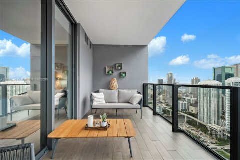 Condominio en alquiler en Miami, Florida, 1 dormitorio, 92.62 m2 № 1926556 - foto 12