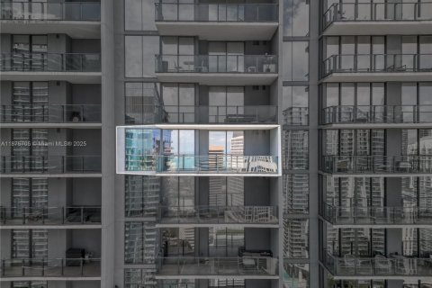 Condominio en alquiler en Miami, Florida, 1 dormitorio, 92.62 m2 № 1926556 - foto 26