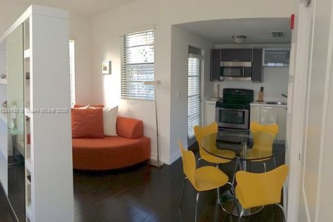 Copropriété à louer à Miami Beach, Floride: 40.6 m2 № 1929694 - photo 3