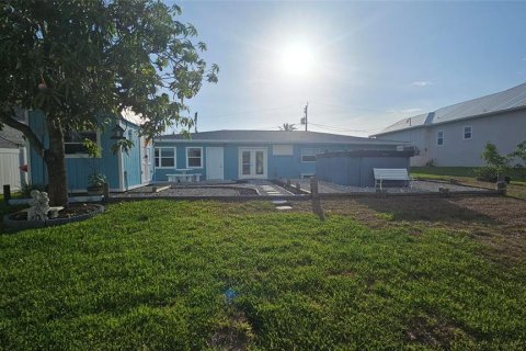 House in Punta Gorda, Florida 3 bedrooms, 160.16 sq.m. № 1808451 - photo 5
