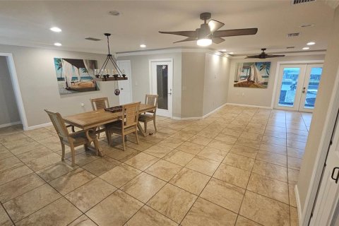 House in Punta Gorda, Florida 3 bedrooms, 160.16 sq.m. № 1808451 - photo 15