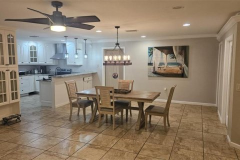 House in Punta Gorda, Florida 3 bedrooms, 160.16 sq.m. № 1808451 - photo 22