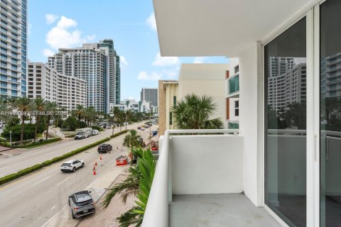 Купить кондоминиум в Холливуд, Флорида 1 спальня, 94.85м2, № 2043464 - фото 18