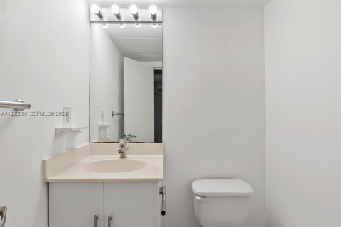 Купить кондоминиум в Холливуд, Флорида 1 спальня, 94.85м2, № 2043464 - фото 16