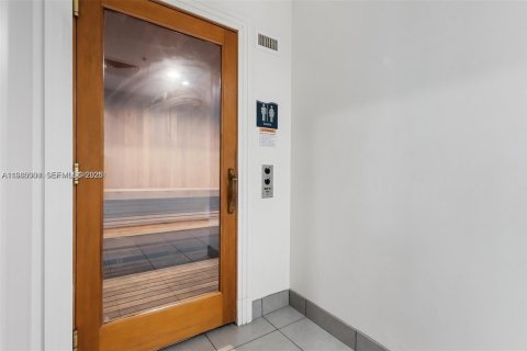 Купить кондоминиум в Холливуд, Флорида 1 спальня, 94.85м2, № 2043464 - фото 26