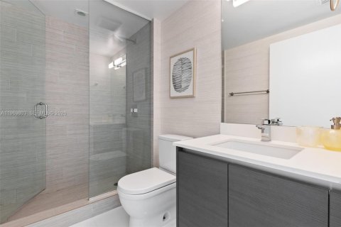 Condominio en venta en Sunny Isles Beach, Florida, 2 dormitorios, 143.16 m2 № 2030632 - foto 27