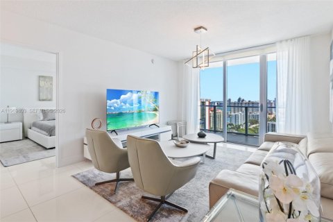 Condominio en venta en Sunny Isles Beach, Florida, 2 dormitorios, 143.16 m2 № 2030632 - foto 13
