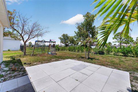 Casa en venta en Punta Gorda, Florida, 4 dormitorios, 167.69 m2 № 2197186 - foto 29