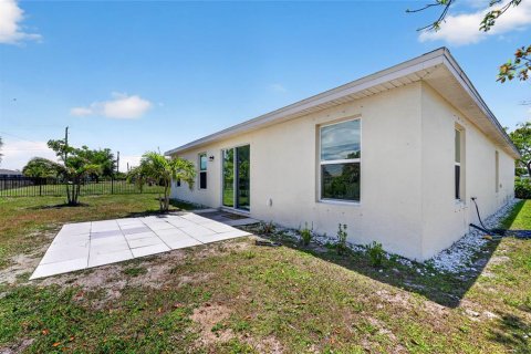 Casa en venta en Punta Gorda, Florida, 4 dormitorios, 167.69 m2 № 2197186 - foto 30