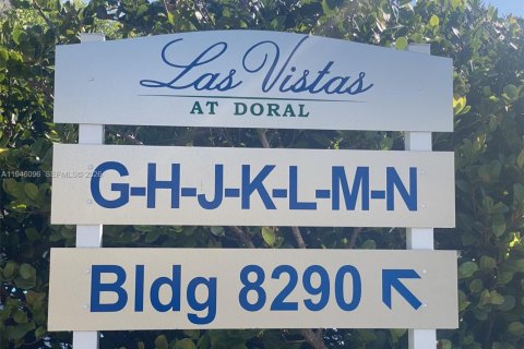 Condo à Doral, Floride, 2 chambres  № 2002552