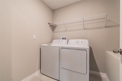 Casa en alquiler en Wimauma, Florida, 4 dormitorios, 244.8 m2 № 1820452 - foto 17