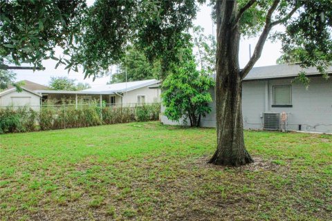 House in Lake Alfred, Florida 2 bedrooms, 77.29 sq.m. № 1314172 - photo 3