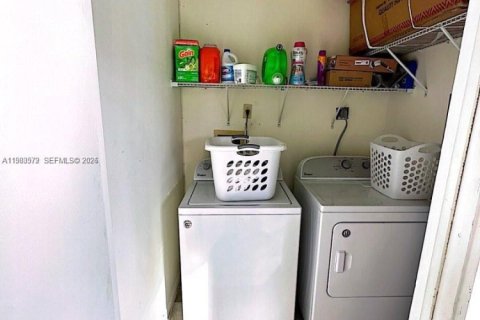 Купить кондоминиум в Майами, Флорида 2 спальни, 80.82м2, № 2048701 - фото 19