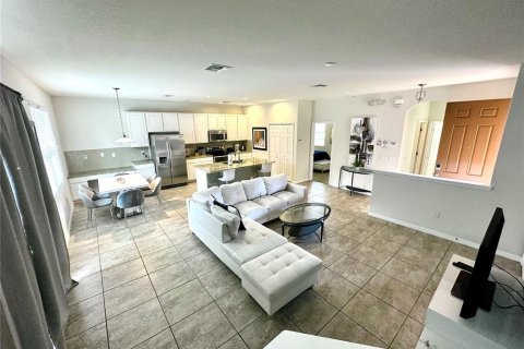 Adosado en alquiler en Kissimmee, Florida, 4 dormitorios, 177.16 m2 № 1536439 - foto 9