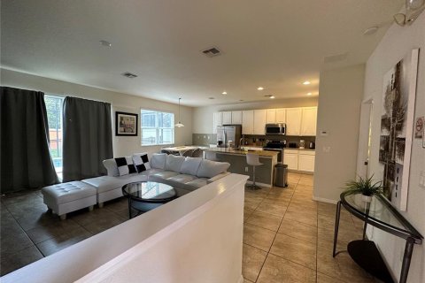 Adosado en alquiler en Kissimmee, Florida, 4 dormitorios, 177.16 m2 № 1536439 - foto 2