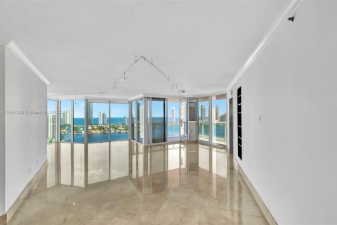 Condo in Aventura, Florida, 3 bedrooms  № 1370804 - photo 3