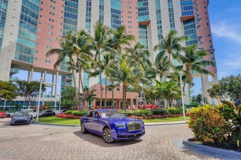 Condo in Aventura, Florida, 3 bedrooms  № 1370804 - photo 10