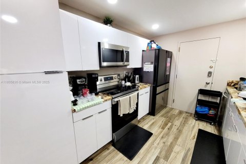 Copropriété à vendre à Miami, Floride: 3 chambres, 178.84 m2 № 1746203 - photo 18