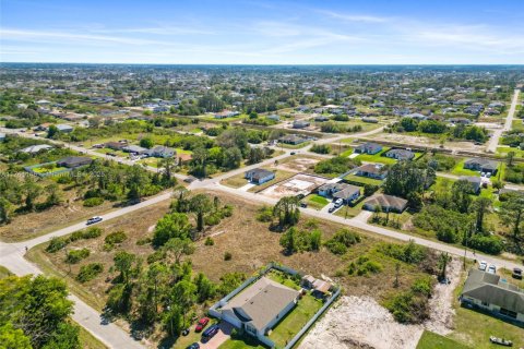 House in Lehigh Acres, Florida 3 bedrooms № 1861082 - photo 5