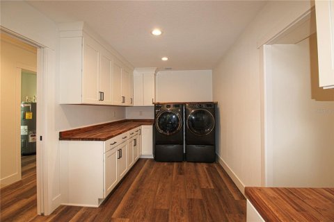 Villa ou maison à vendre à Oxford, Floride: 4 chambres, 279.26 m2 № 2408955 - photo 16