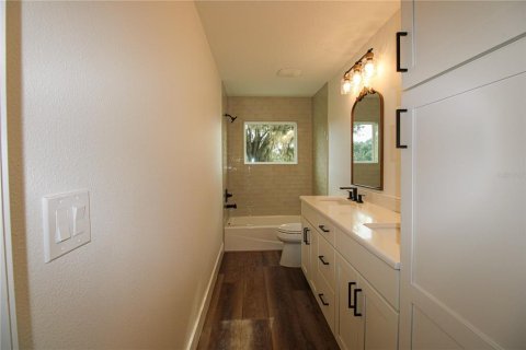 Villa ou maison à vendre à Oxford, Floride: 4 chambres, 279.26 m2 № 2408955 - photo 29