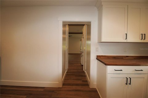 Villa ou maison à vendre à Oxford, Floride: 4 chambres, 279.26 m2 № 2408955 - photo 15
