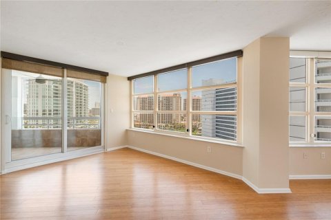 Condominio en alquiler en Sarasota, Florida, 3 dormitorios, 215.07 m2 № 1883035 - foto 12