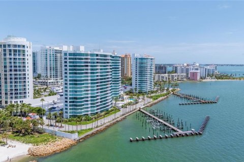Condominio en alquiler en Sarasota, Florida, 3 dormitorios, 215.07 m2 № 1883035 - foto 1