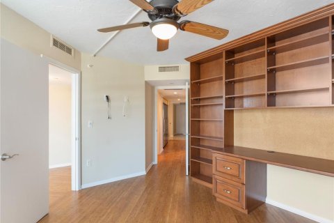 Condominio en alquiler en Sarasota, Florida, 3 dormitorios, 215.07 m2 № 1883035 - foto 17