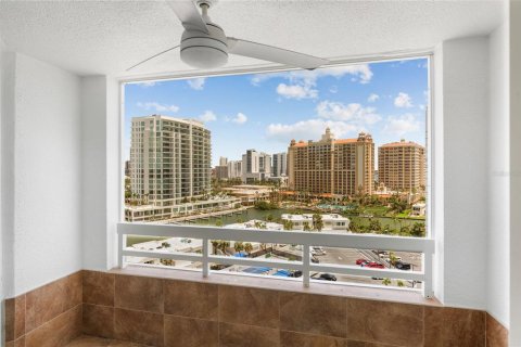 Condominio en alquiler en Sarasota, Florida, 3 dormitorios, 215.07 m2 № 1883035 - foto 14