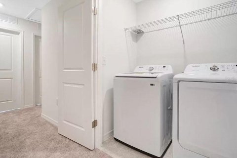 Townhouse in Davenport, Florida 3 bedrooms, 137.5 sq.m. № 1569981 - photo 11