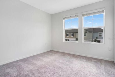 Townhouse in Davenport, Florida 3 bedrooms, 137.5 sq.m. № 1569981 - photo 10