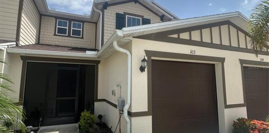 Adosado en BAYSHORE COMMONS en North Fort Myers, Florida 3 dormitorios, 126.81 m2 № 2224969