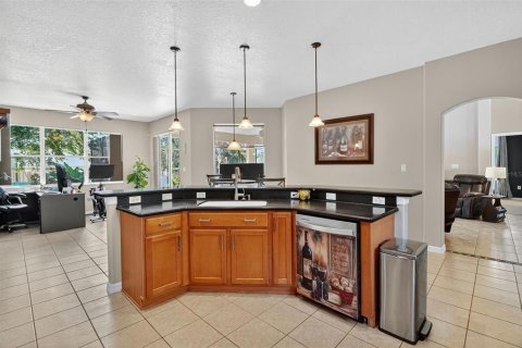 House in Grand Island, Florida 3 bedrooms, 177.44 sq.m. № 1885309 - photo 14