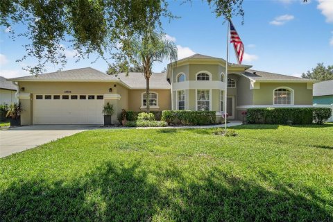 House in Grand Island, Florida 3 bedrooms, 177.44 sq.m. № 1885309 - photo 1