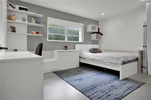 Villa ou maison à louer à Miami, Floride: 4 chambres, 279.26 m2 № 1992757 - photo 20